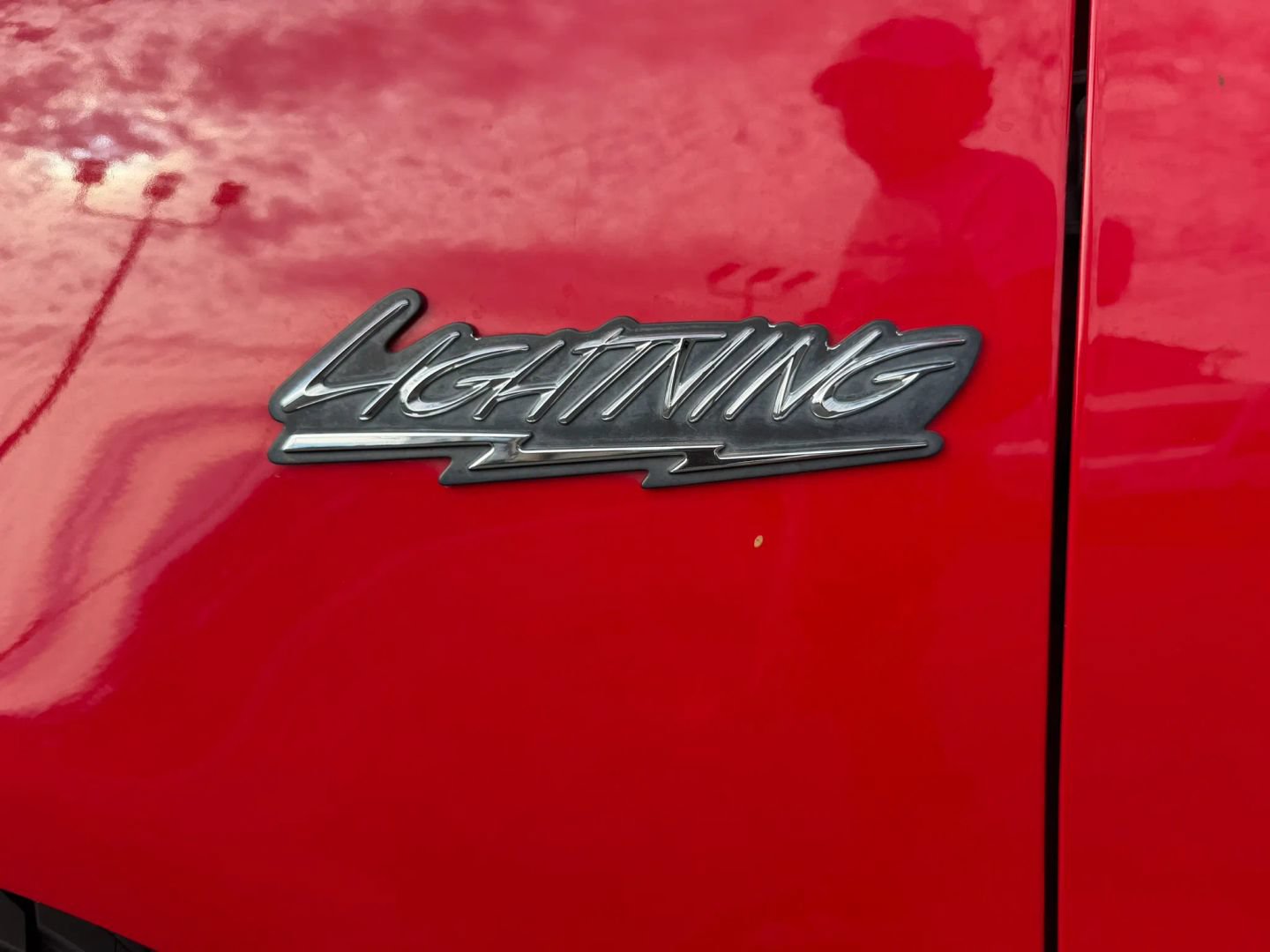 Used 2002 Ford F150 Lightning RWD image 10