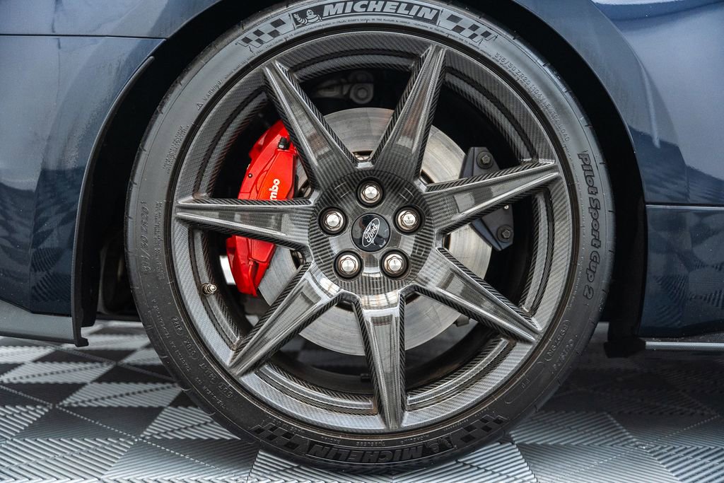 Used 2021 Ford Mustang Shelby GT500 w/ Carbon Fiber Track Pack RWD image 28