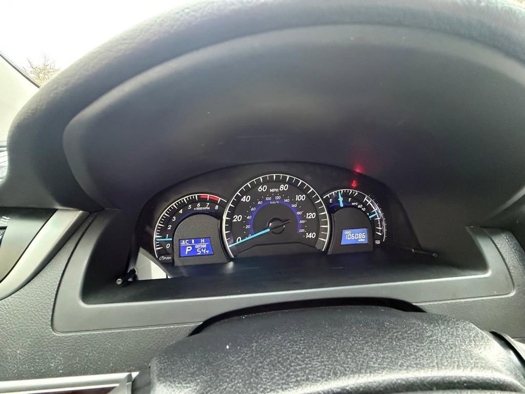 Used 2012 Toyota Camry XLE w/ Leather Pkg image 21