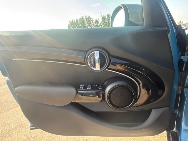 Used 2023 MINI Cooper S FWD image 14