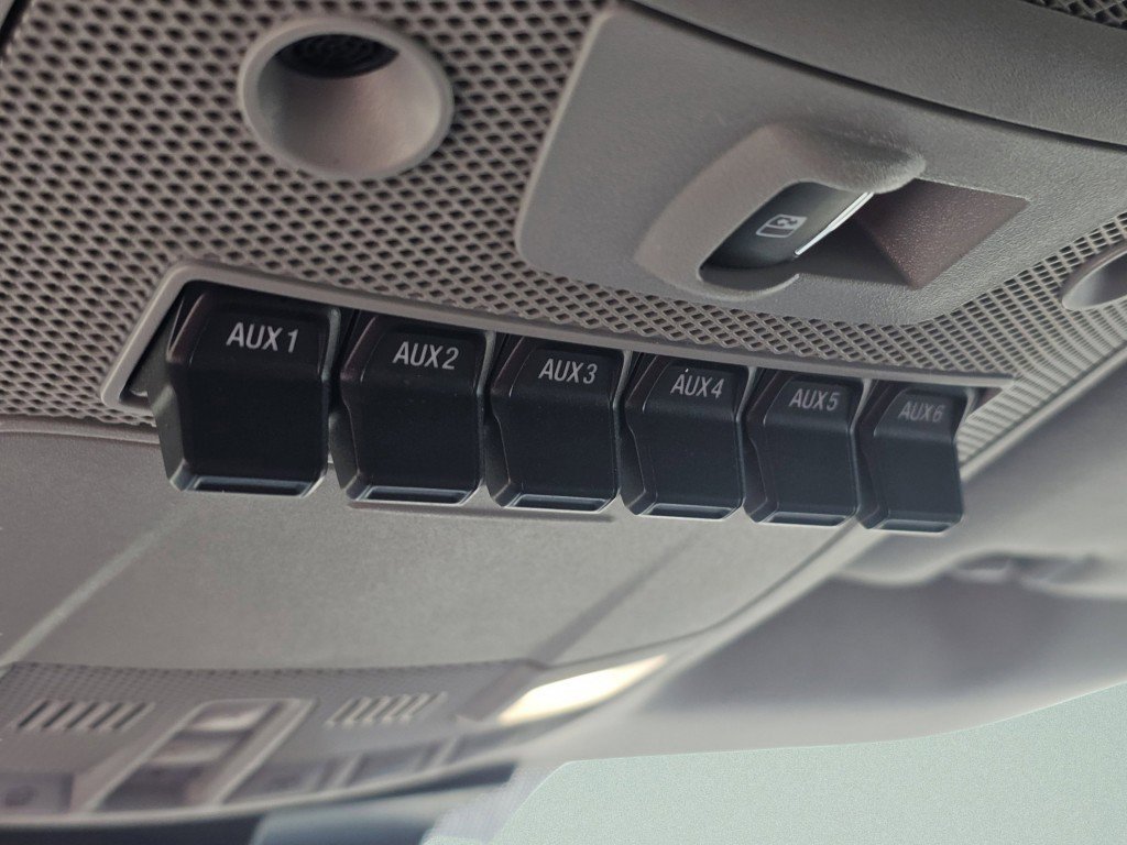 Used 2022 Ford F250 Limited w/ FX4 Off-Road Package image 16