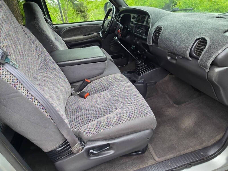 Used 2001 Dodge Ram 3500 Truck 2WD Quad Cab image 12