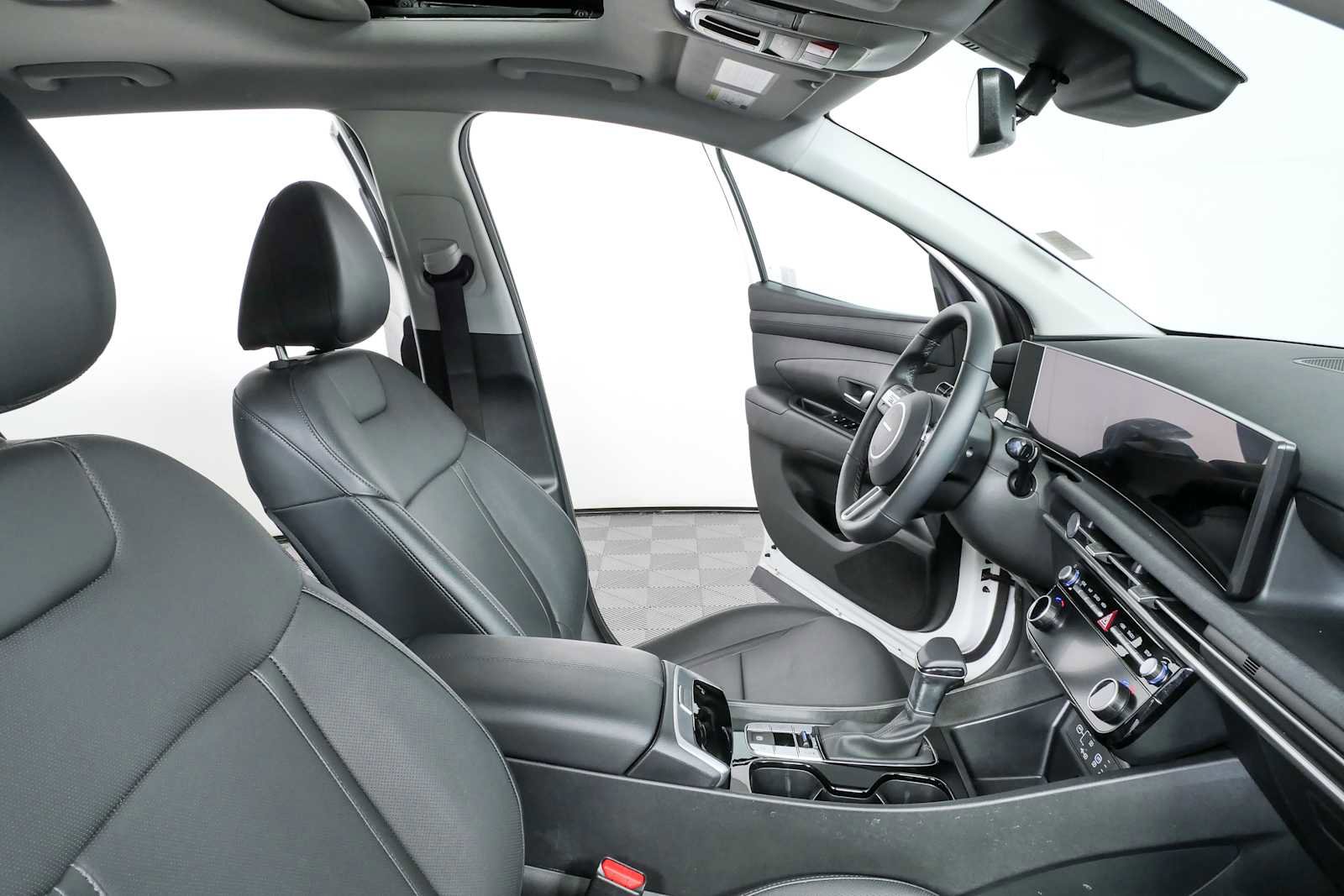 Certified 2025 Hyundai Tucson SEL FWD image 22
