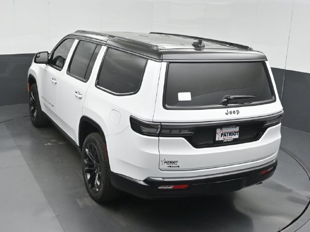 New 2026 Jeep Grand Wagoneer Summit w/ Rear Seat Video Group I AWD/4WD image 40