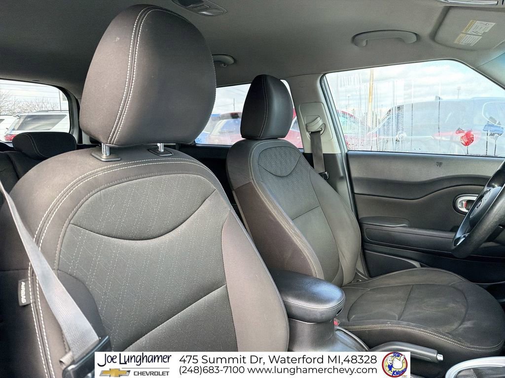 Used 2016 Kia Soul w/ Convenience Package image 27