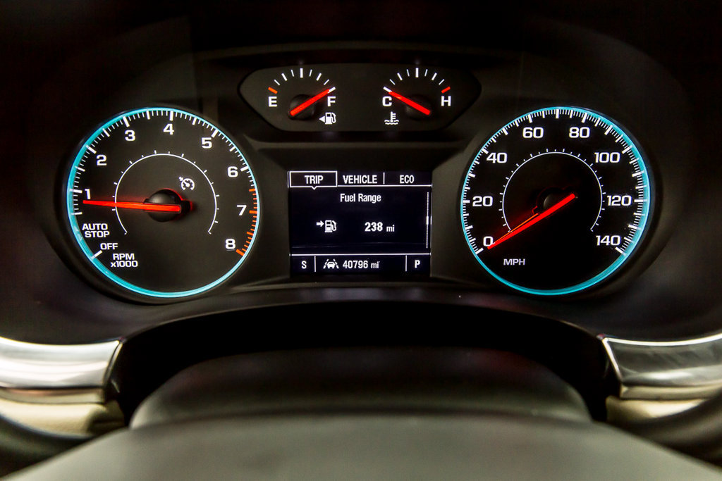 Used 2023 Chevrolet Traverse LS w/ LPO, Cargo Package FWD image 16