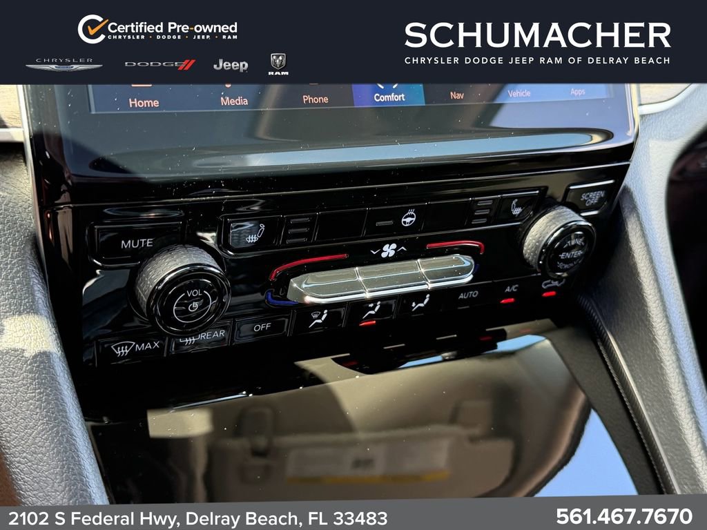 Certified 2024 Jeep Grand Cherokee Limited AWD/4WD image 23