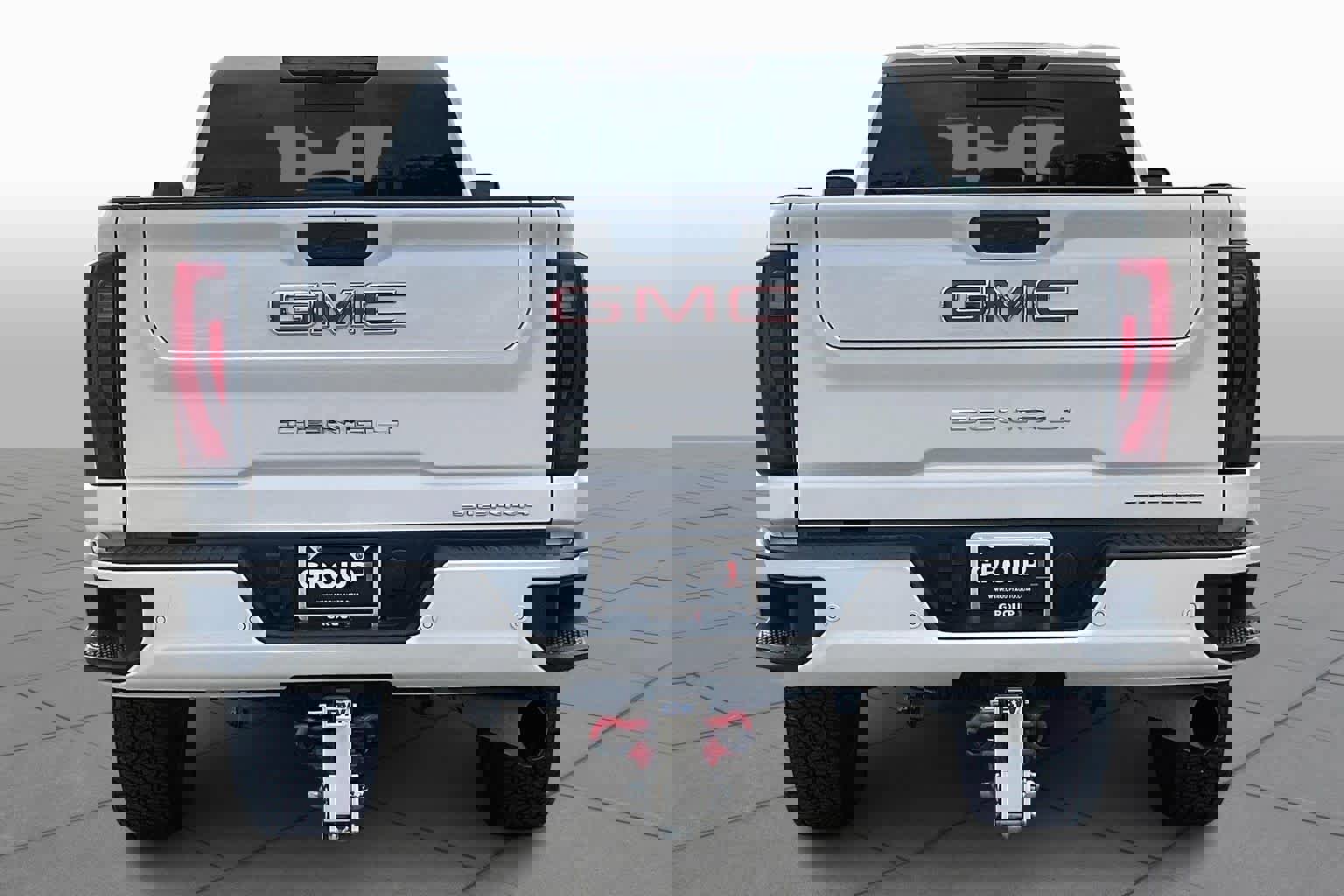 Certified 2024 GMC Sierra 3500 Denali w/ Denali Reserve Package image 4