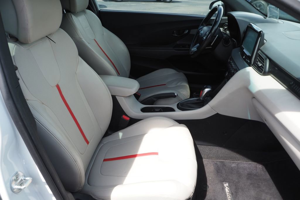 Used 2019 Hyundai Veloster Turbo Ultimate FWD image 18