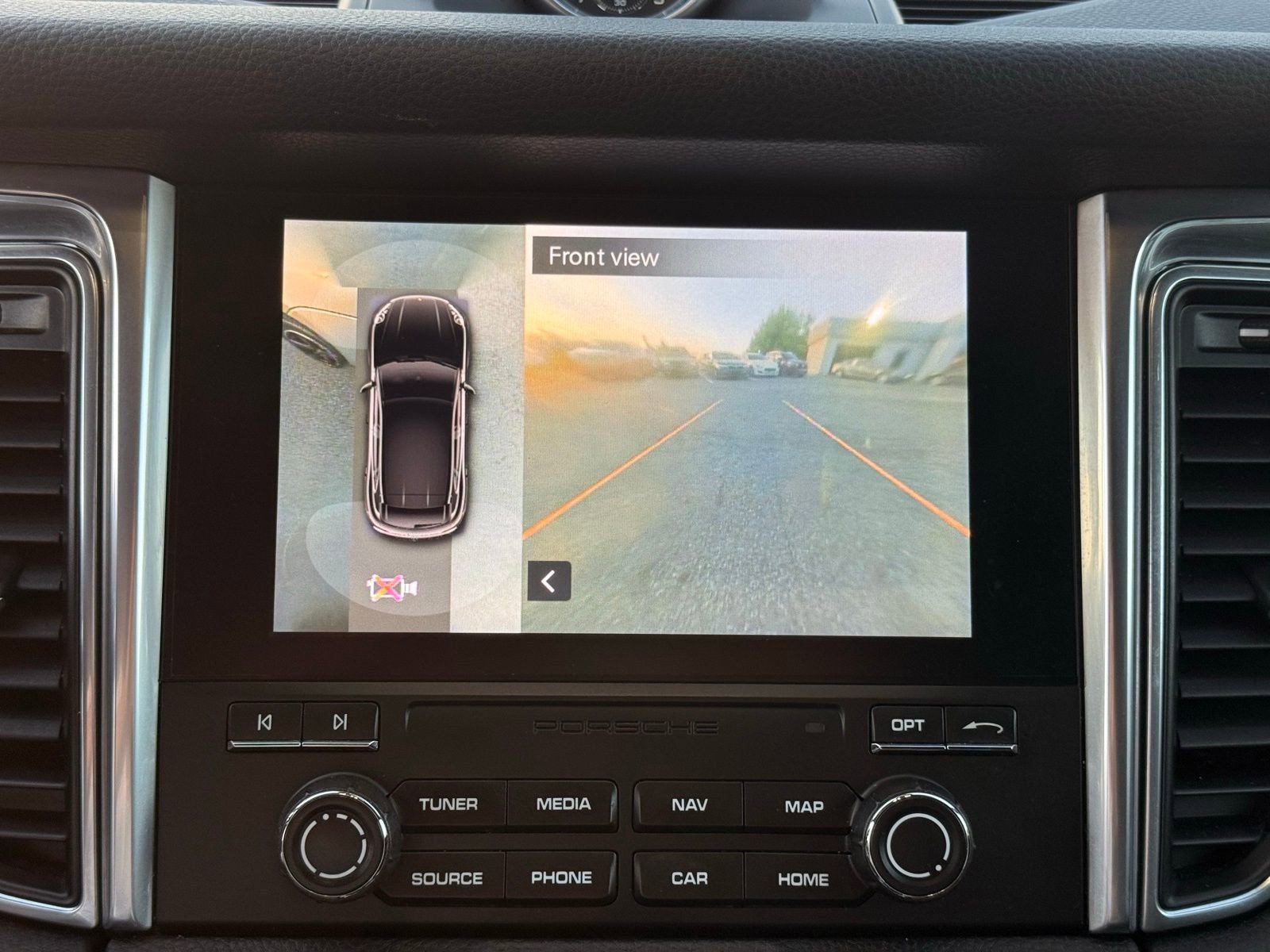 Used 2017 Porsche Macan S image 19