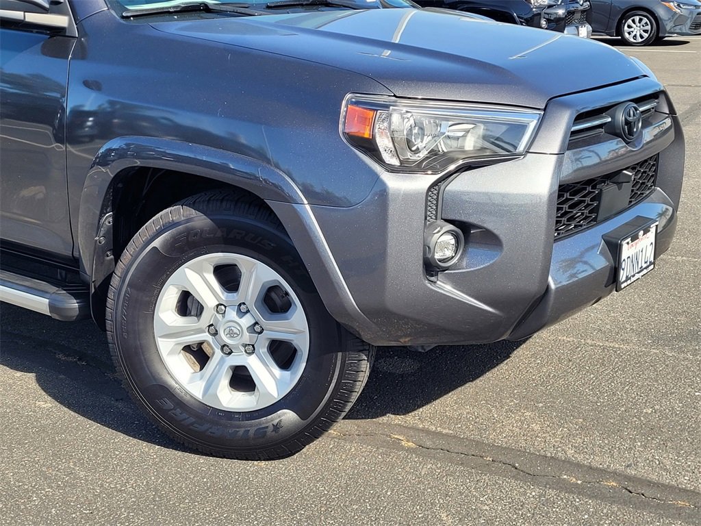 Used 2023 Toyota 4Runner SR5 Premium image 3