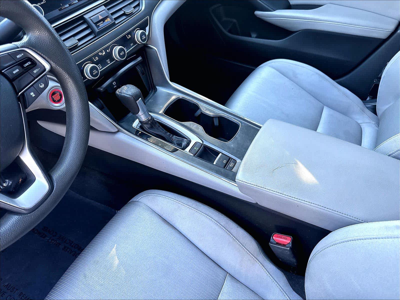 Used 2018 Honda Accord LX image 19