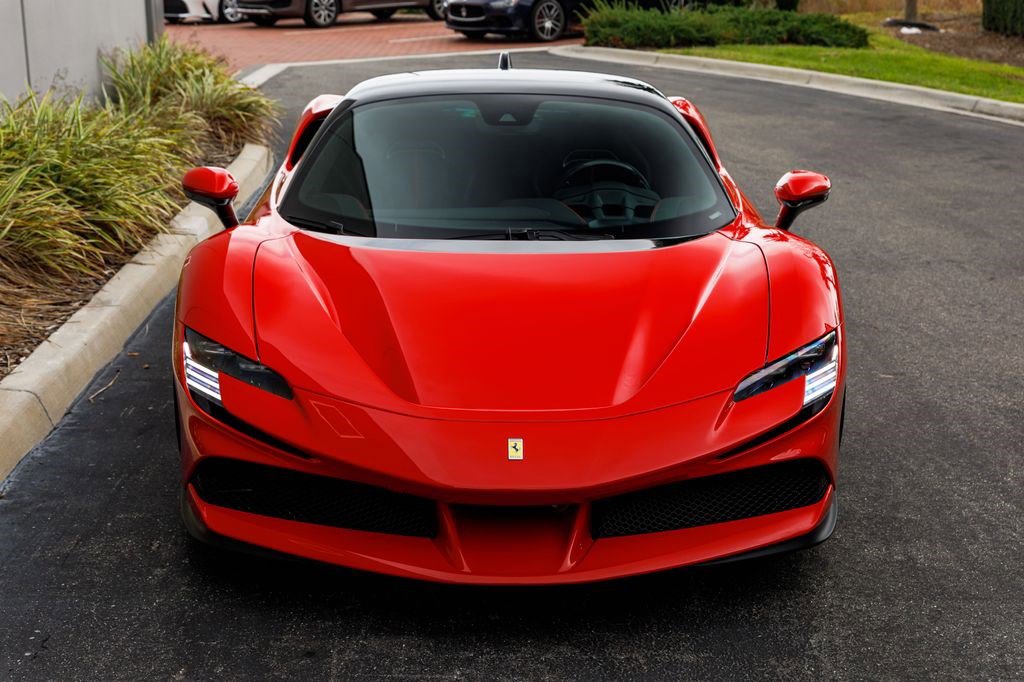 Used 2021 Ferrari SF90 Stradale image 8