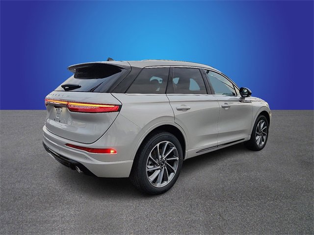 New 2024 Lincoln Corsair Grand Touring image 3