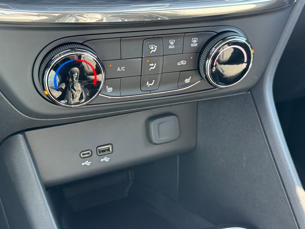 New 2026 Buick Encore GX Preferred AWD/4WD image 30
