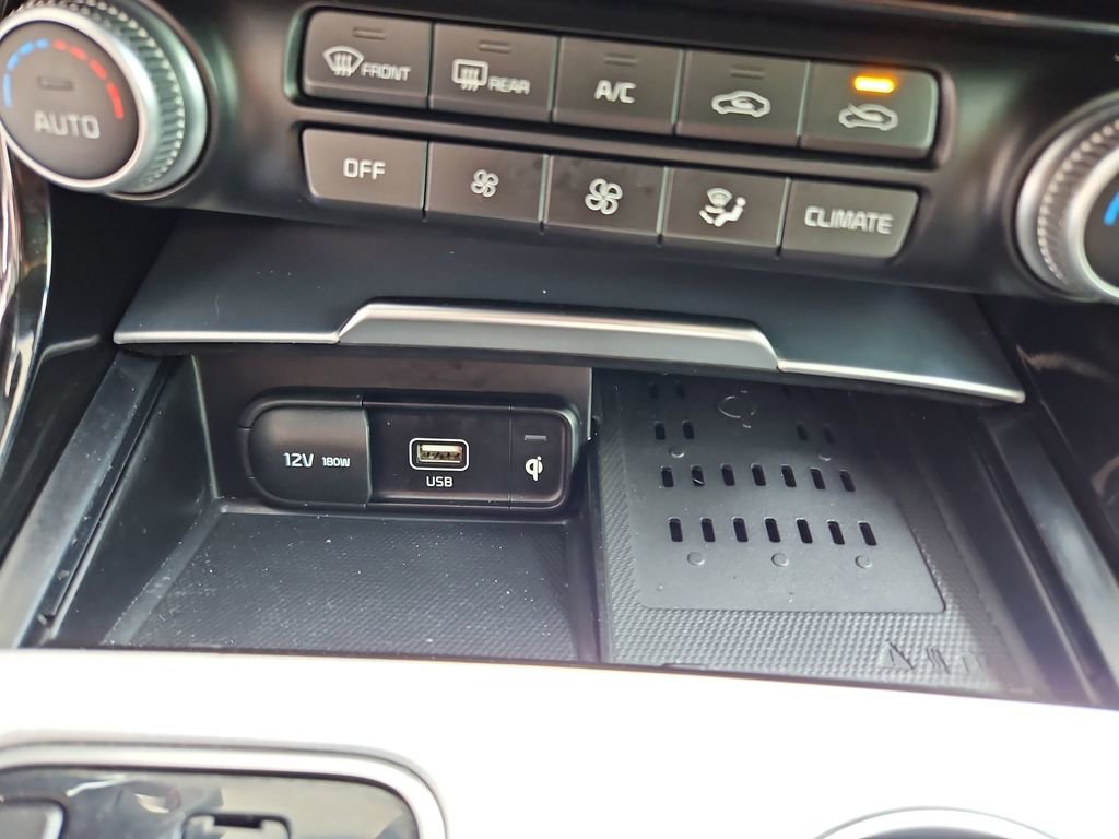 Used 2022 Kia Stinger GT2 image 21