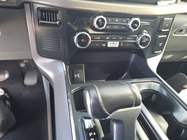 Used 2024 Ford F150 Lightning XLT AWD/4WD image 15