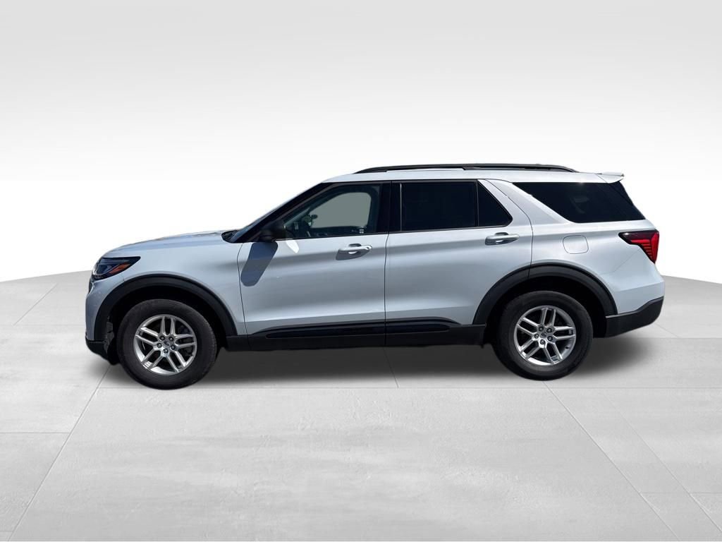 Used 2026 Ford Explorer Active image 2