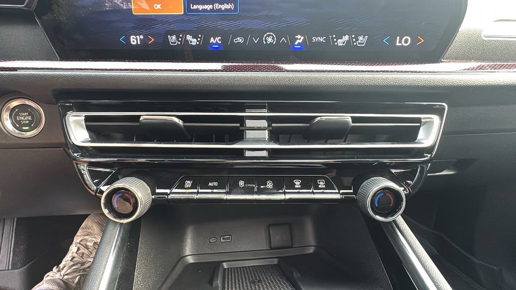Used 2026 Chevrolet Traverse RS w/ LPO, Floor Liner Package AWD/4WD image 23