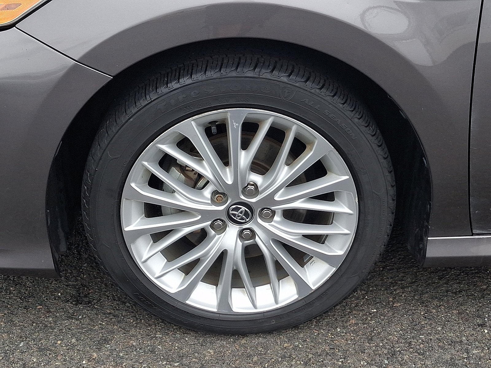 Used 2020 Toyota Camry XLE FWD image 27