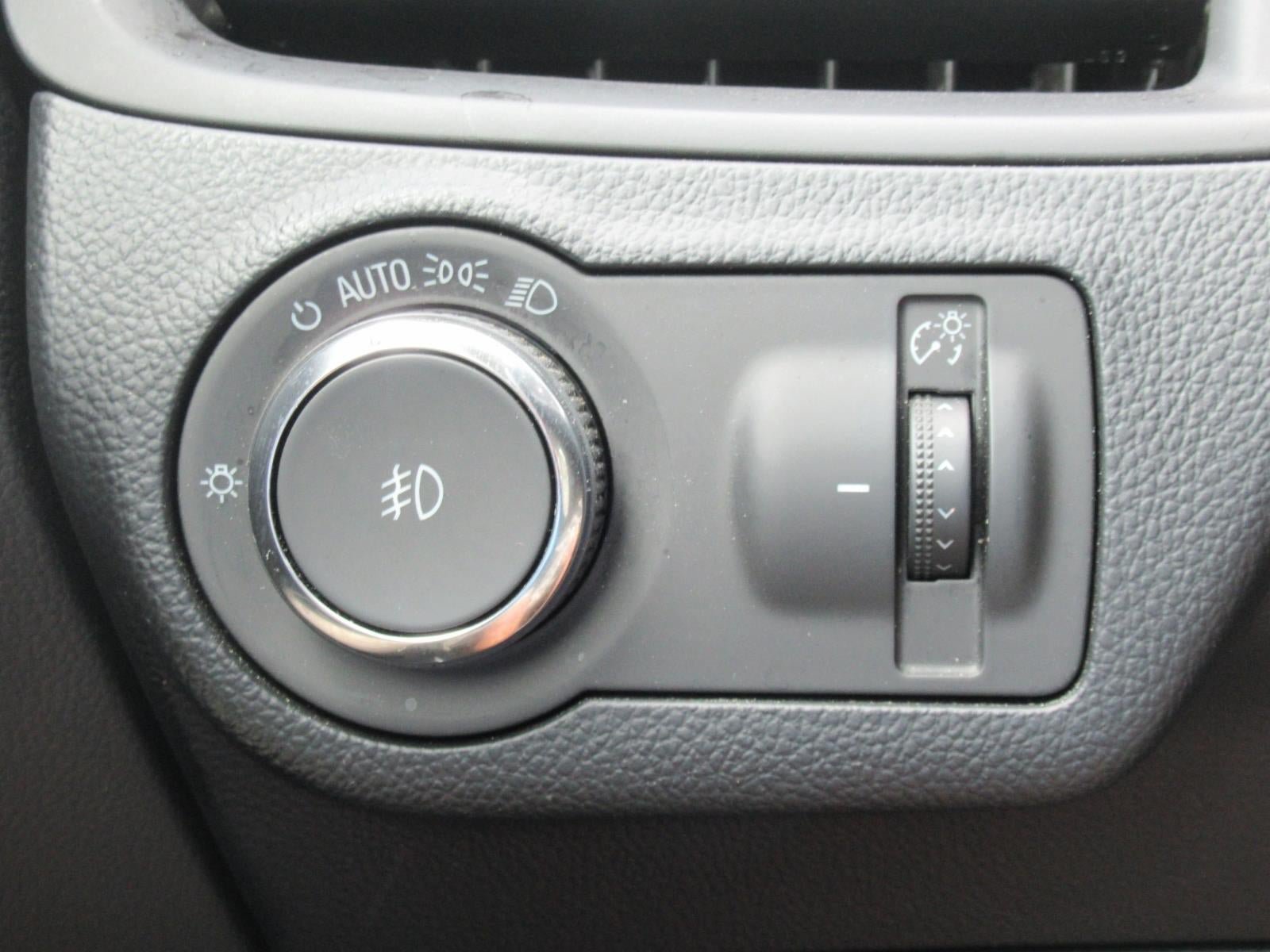 Used 2019 Buick Envision Preferred FWD image 21