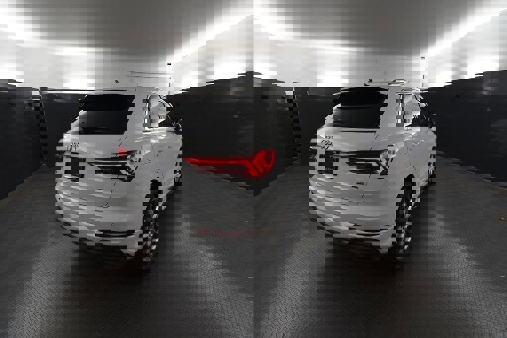 Used 2024 Audi Q3 2.0T Premium Plus w/ Premium Plus Package image 5