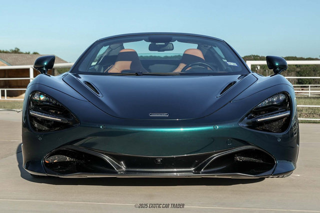 Used 2022 McLaren 720S Spider image 13