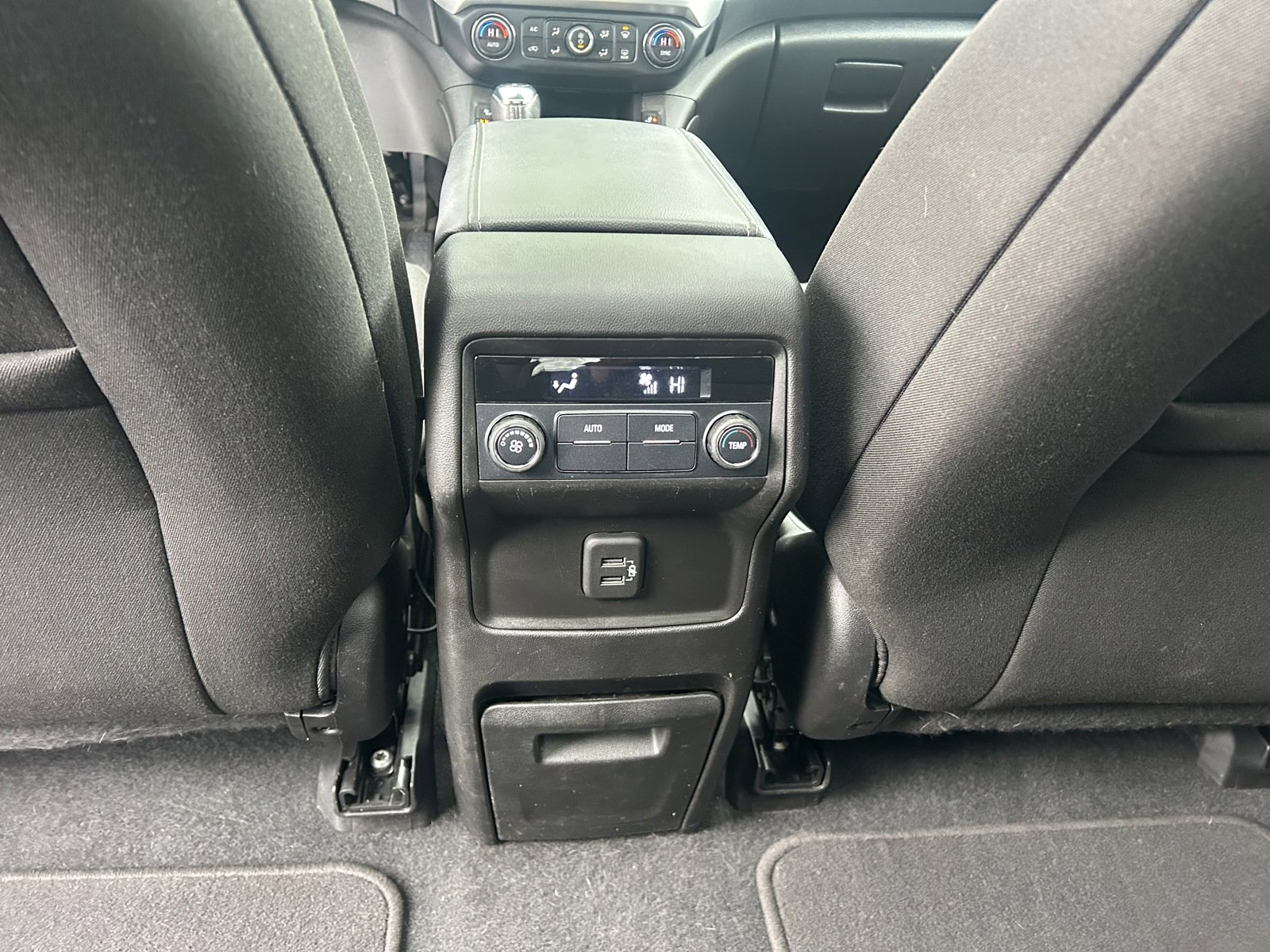 Used 2019 GMC Acadia SLE image 19