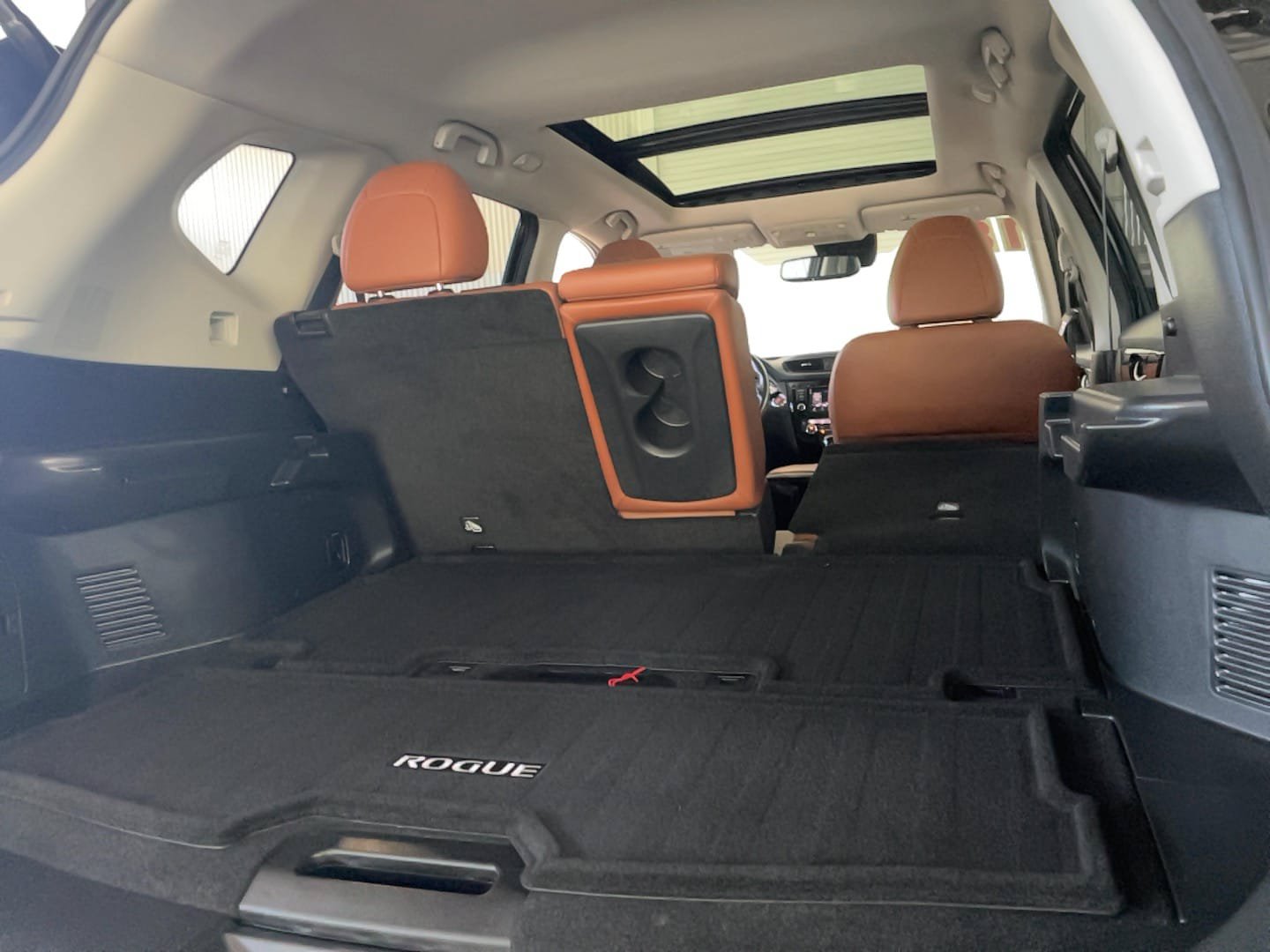 Used 2018 Nissan Rogue SL w/ Premium Package AWD/4WD image 22