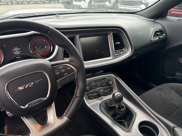 Used 2016 Dodge Challenger SRT Hellcat RWD image 9