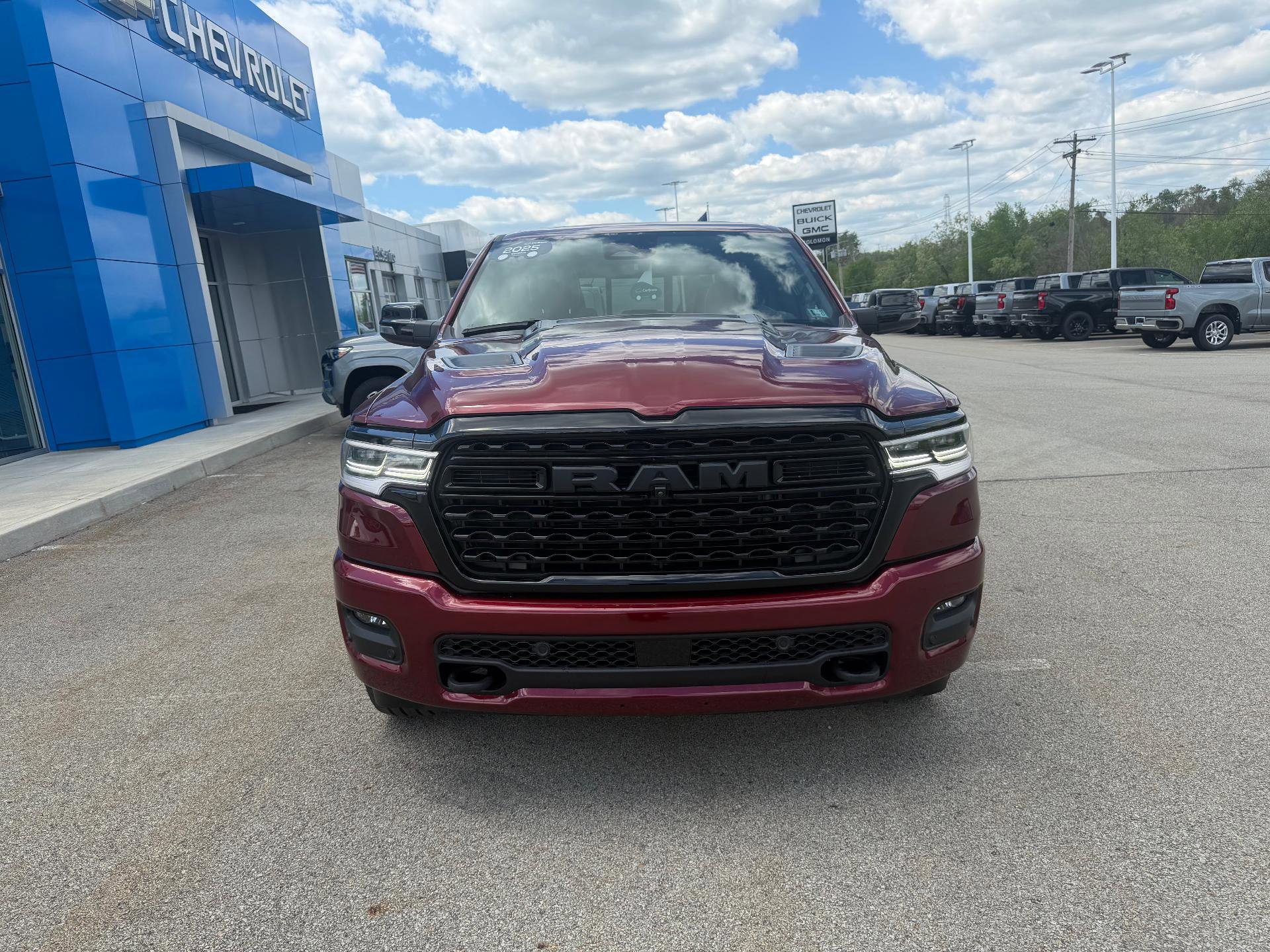 Used 2025 RAM 1500 Limited AWD/4WD image 8