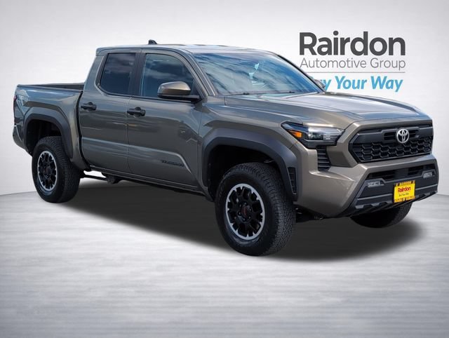 Used 2024 Toyota Tacoma TRD Off-Road AWD/4WD image 1