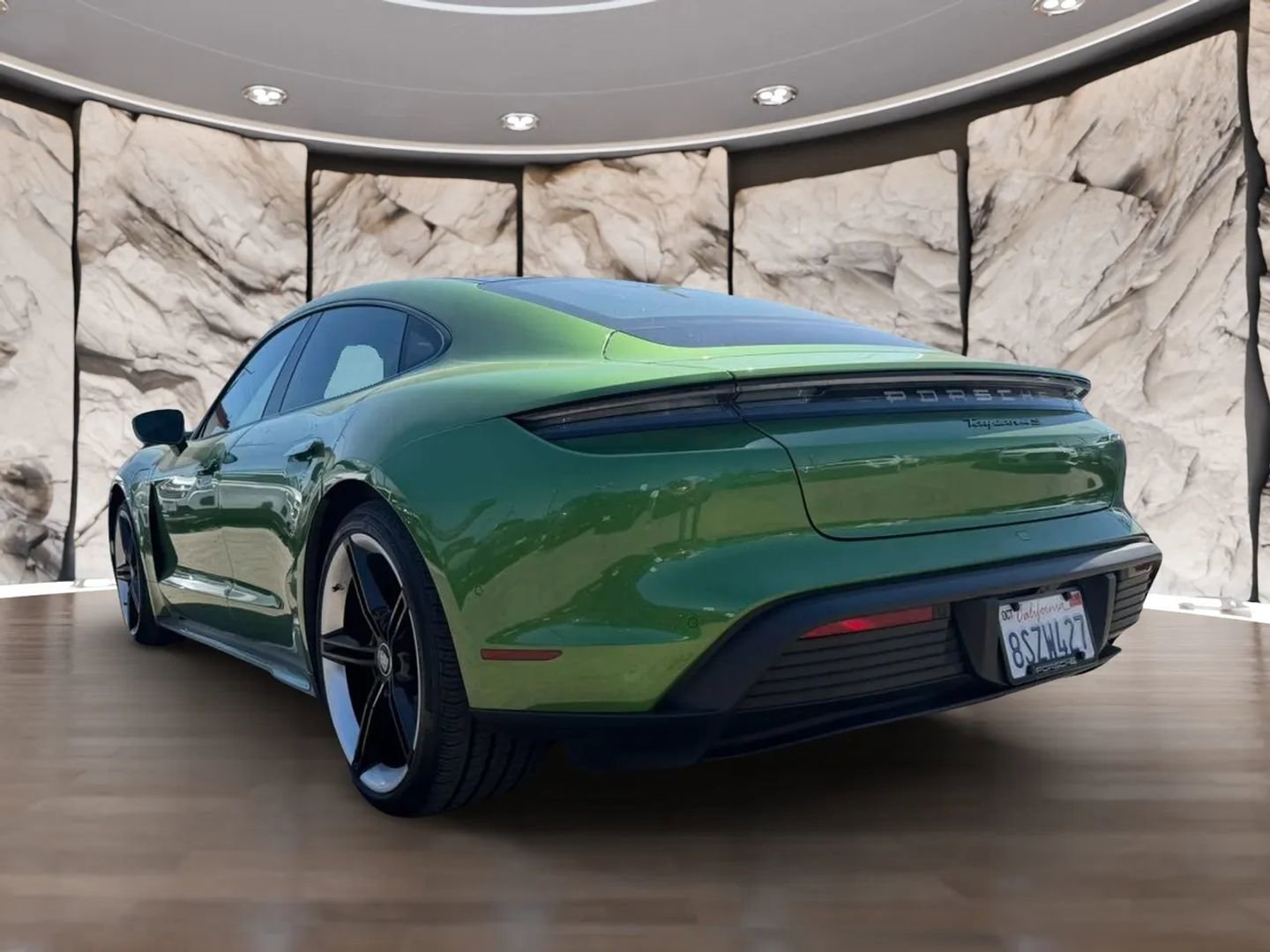 Used 2020 Porsche Taycan 4S AWD/4WD image 8