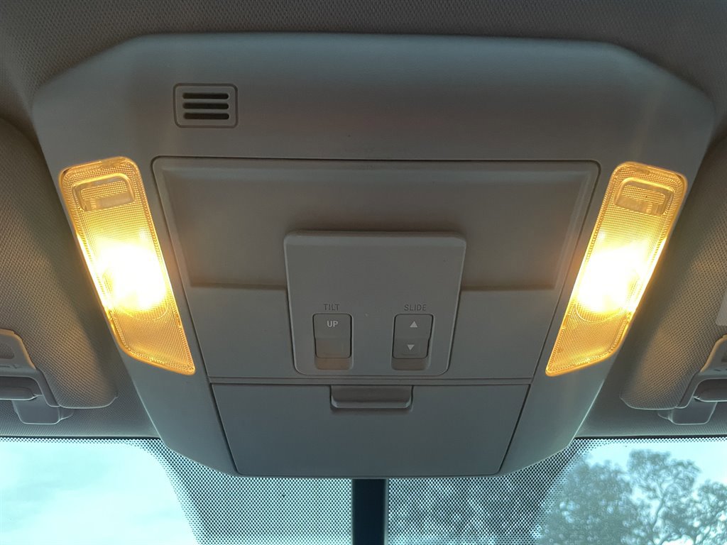 Used 2016 Toyota Tundra Platinum image 33