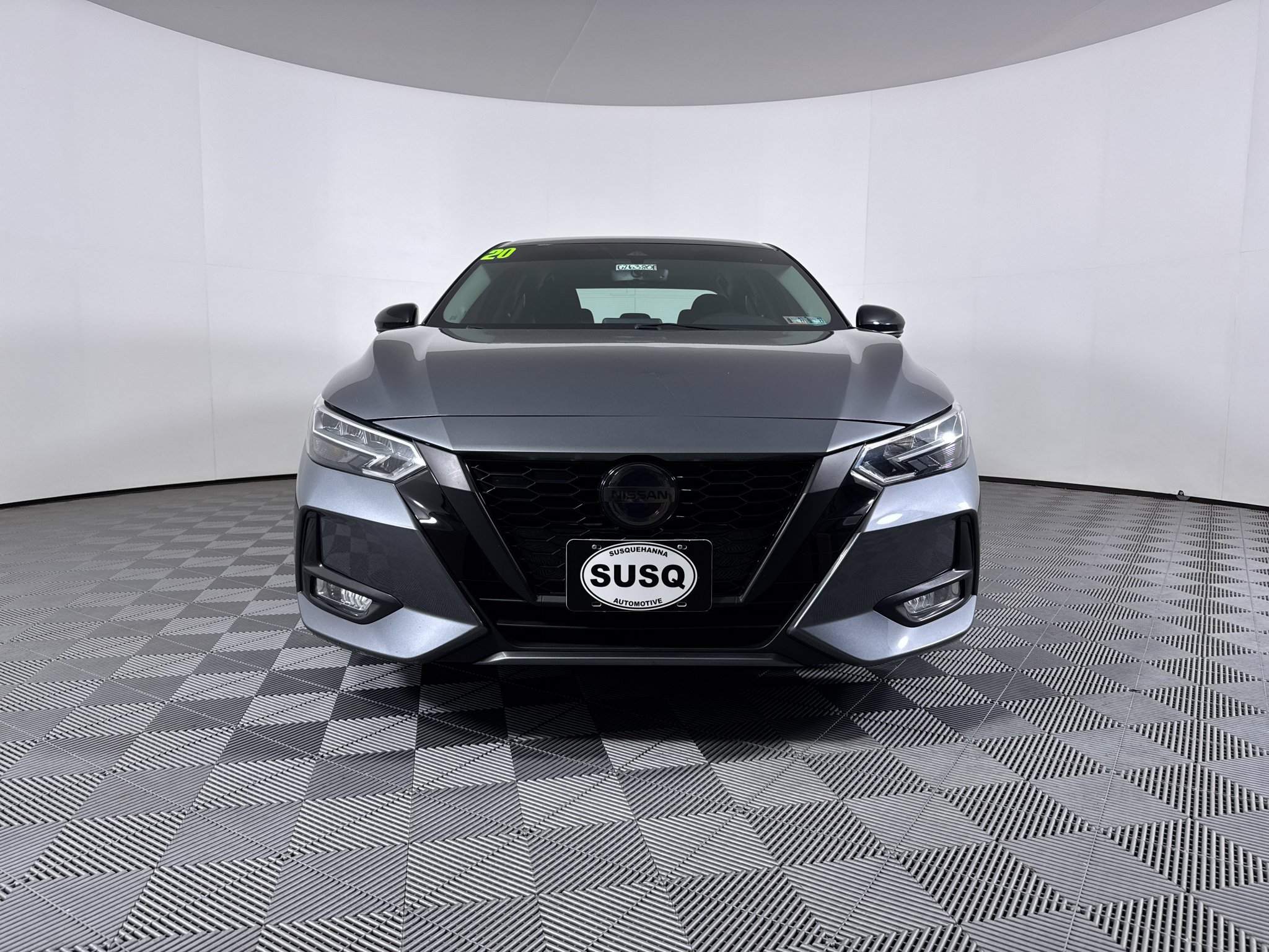 Used 2020 Nissan Sentra SR w/ Electronics Package FWD image 2