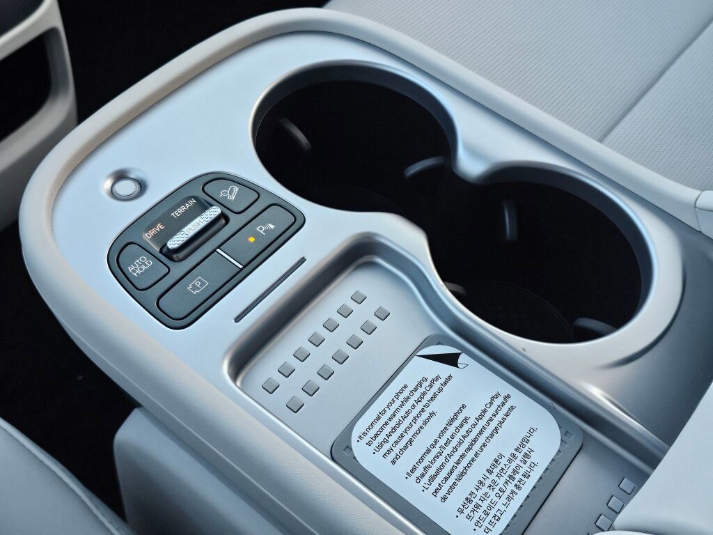 New 2026 Hyundai Ioniq 9 Calligraphy image 25