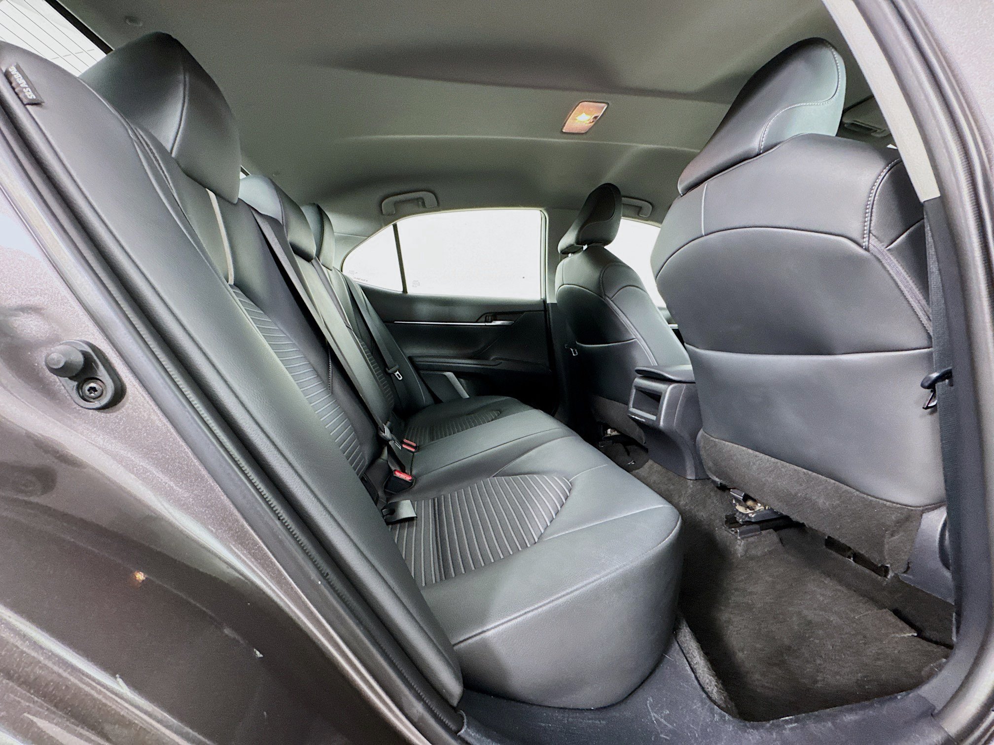 Used 2023 Toyota Camry SE FWD image 25
