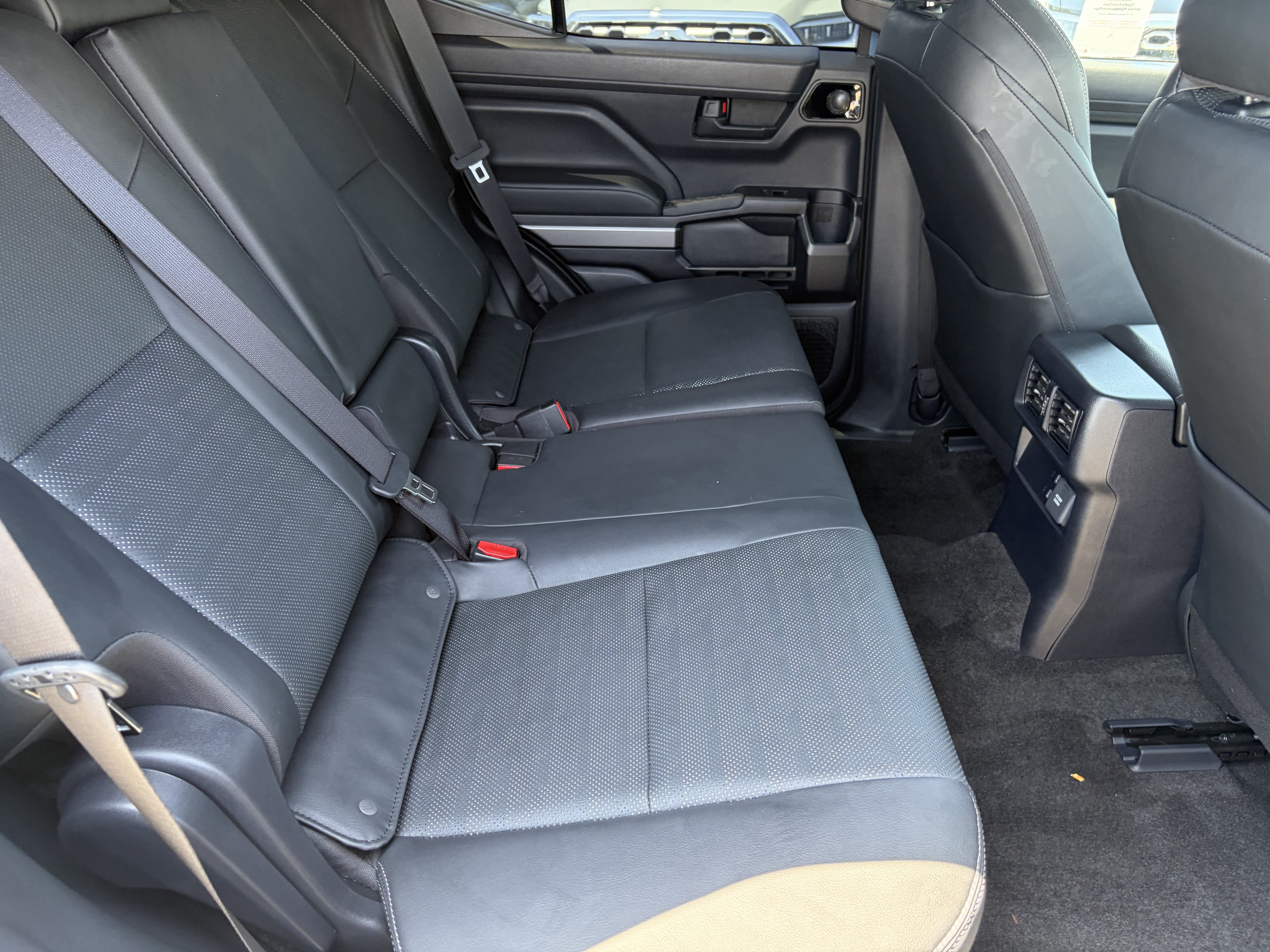 Certified 2025 Toyota 4Runner TRD Off-Road Premium AWD/4WD image 12