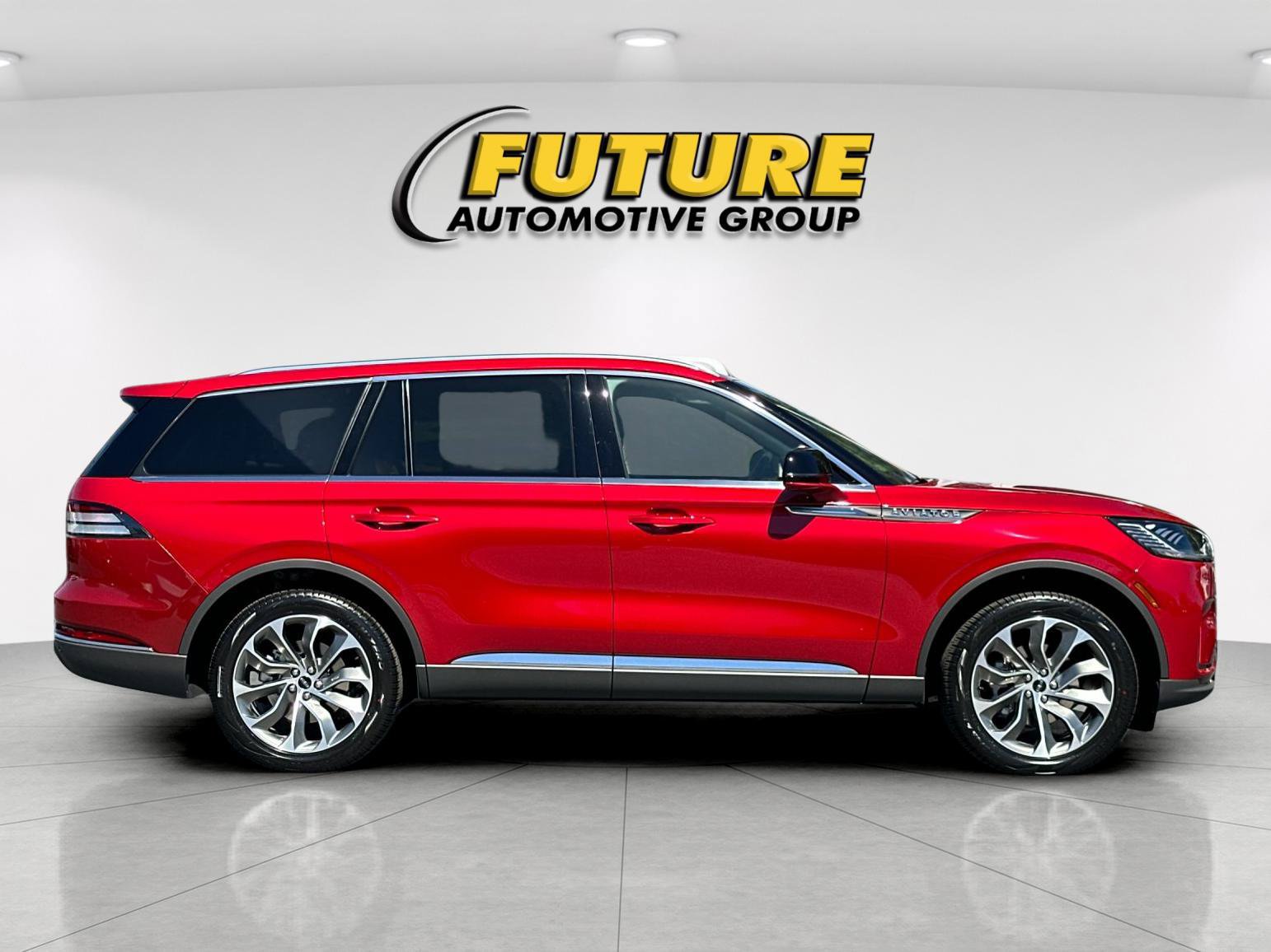 New 2026 Lincoln Aviator Reserve AWD/4WD image 2