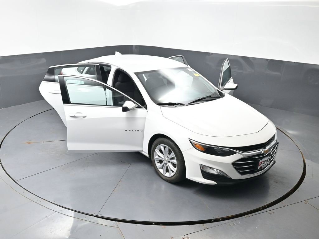 Used 2025 Chevrolet Malibu LT FWD image 60