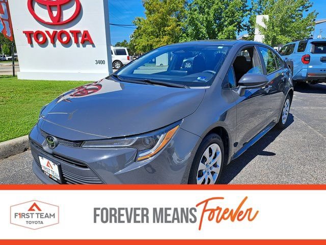 Used 2024 Toyota Corolla LE FWD image 1