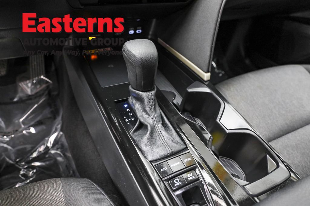 Used 2025 Toyota Camry LE image 13