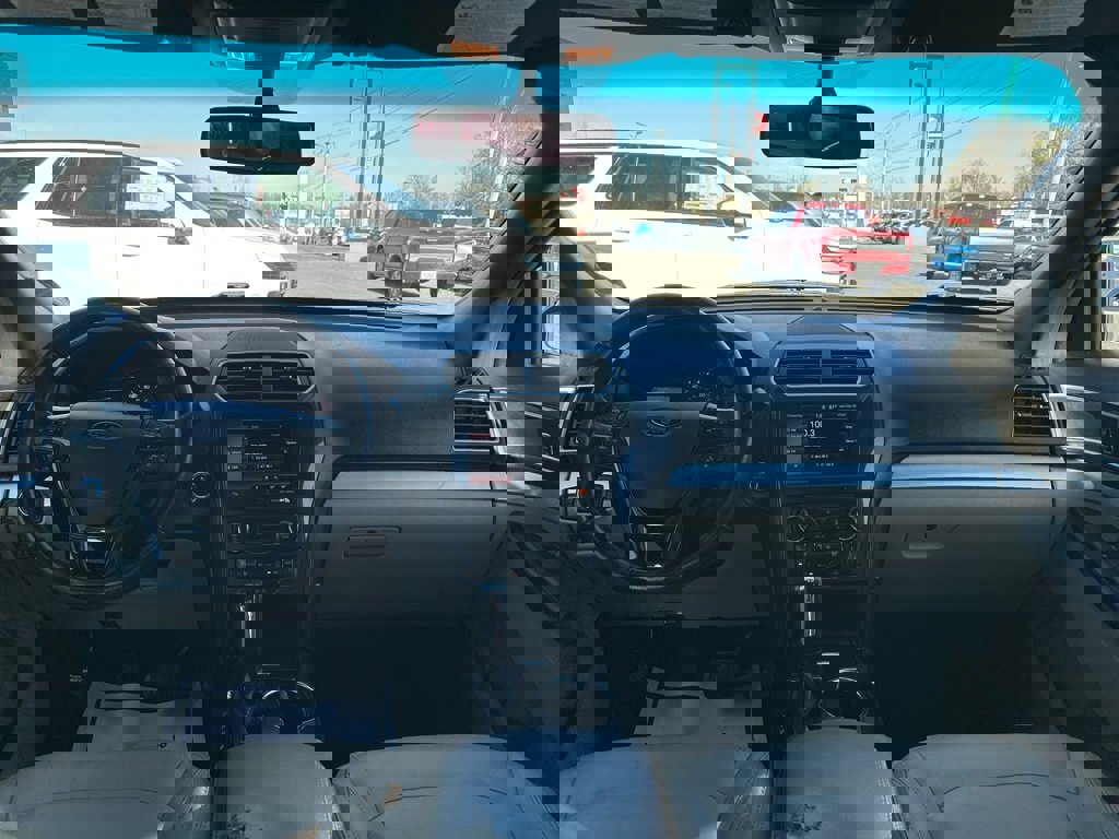 Used 2016 Ford Explorer XLT w/ Equipment Group 202A image 2