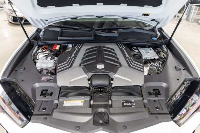Used 2022 Lamborghini Urus AWD/4WD image 37