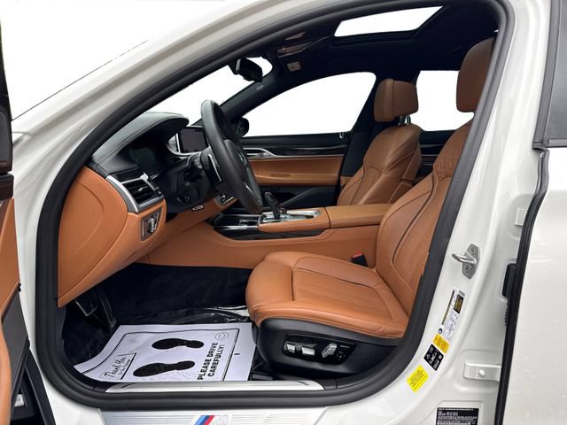 Used 2020 BMW 750i xDrive w/ Executive Package AWD/4WD image 10