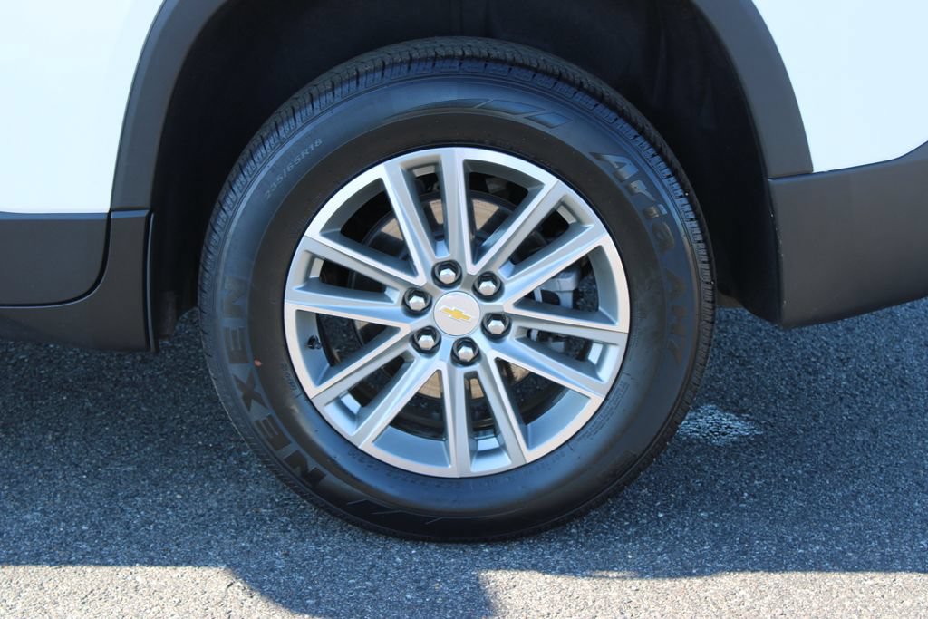 Used 2023 Chevrolet Traverse LT FWD image 21