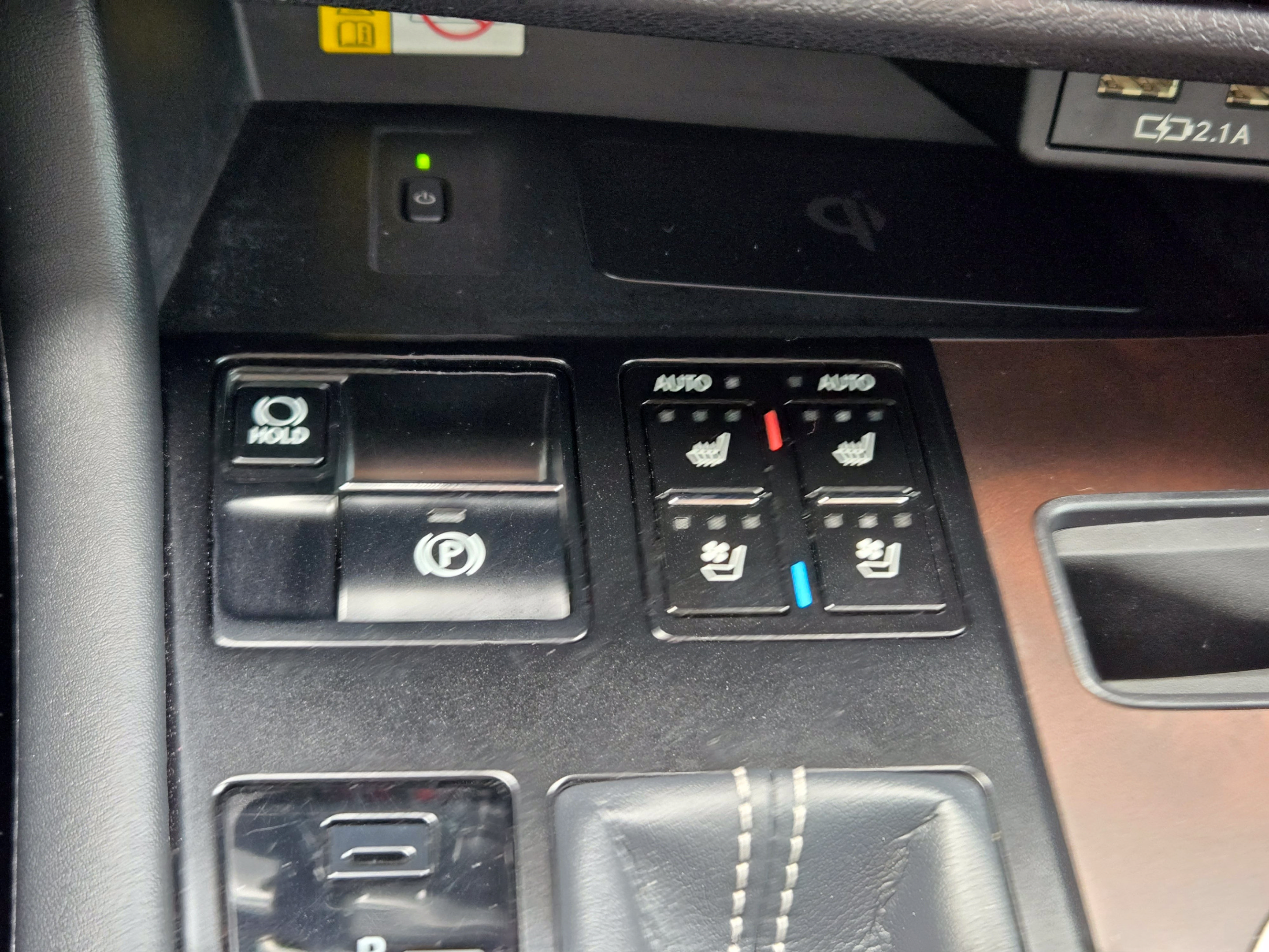 Used 2022 Lexus RX 450h AWD w/ Premium Package image 17