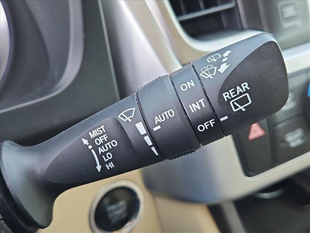 Used 2016 Toyota Highlander Limited w/ Driver Technology Package AWD/4WD image 15