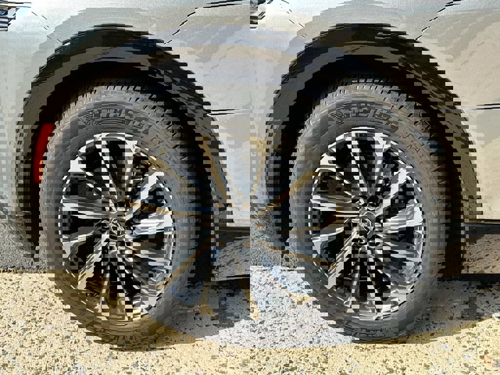 New 2025 Cadillac Lyriq Sport image 7