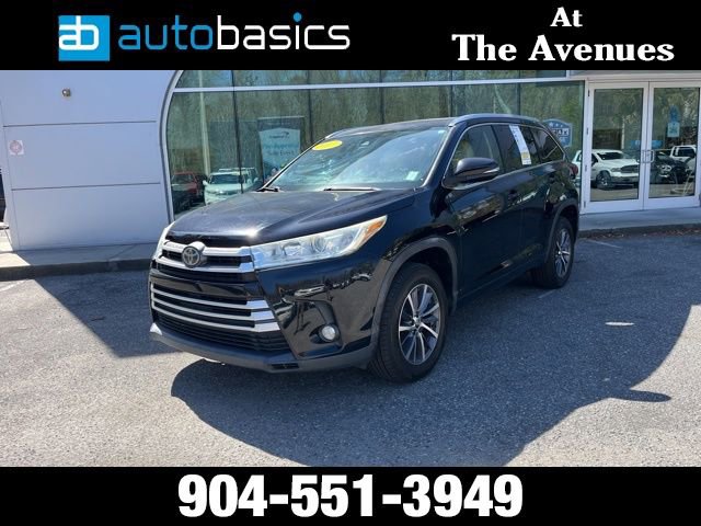 Used 2017 Toyota Highlander XLE image 1